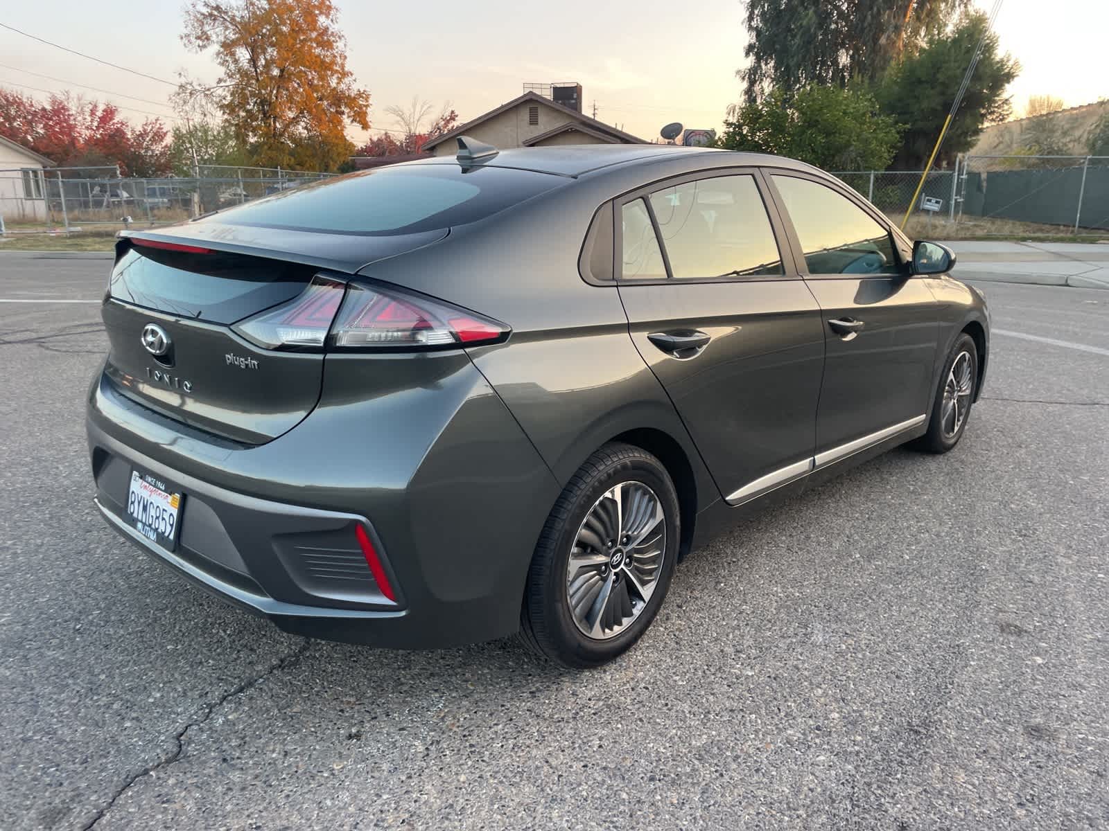 2022 Hyundai Ioniq Plug-In Hybrid SE 6