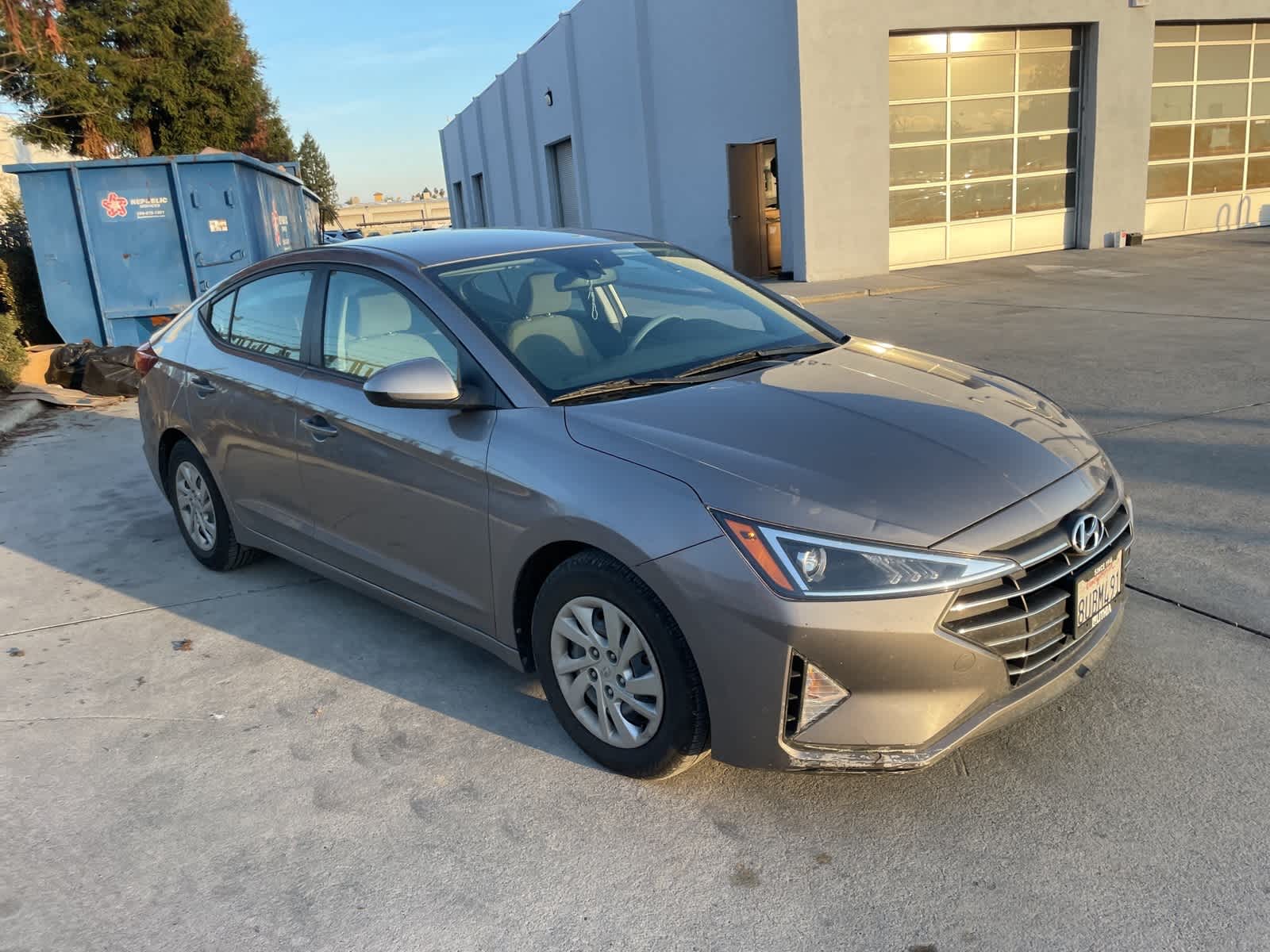 2020 Hyundai Elantra SE 2