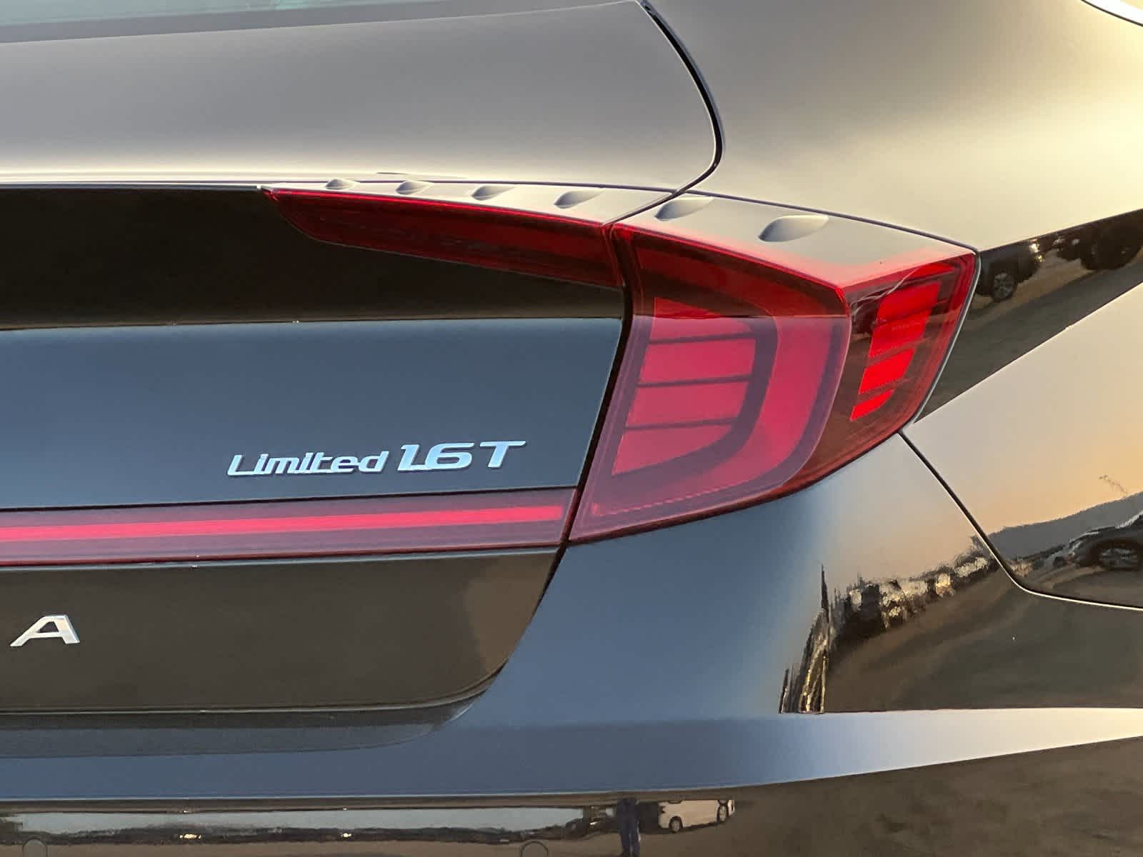 2023 Hyundai Sonata Limited 27