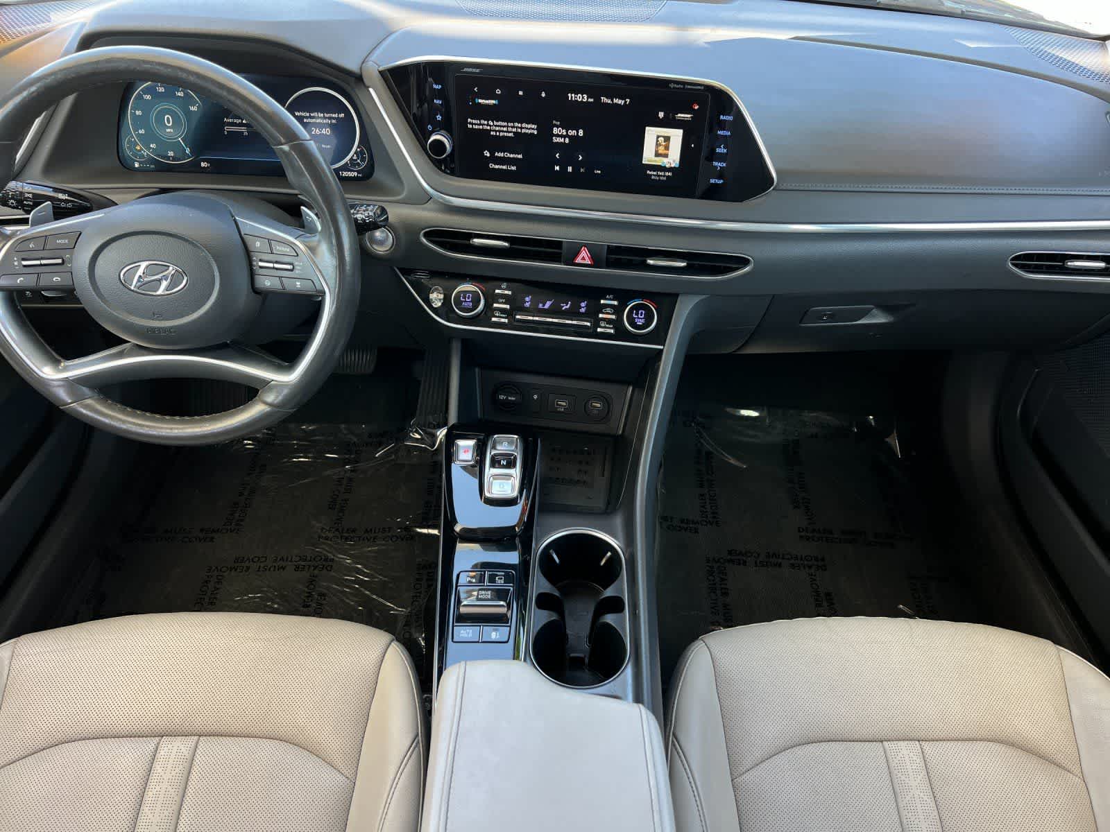 View vehicle photo 4