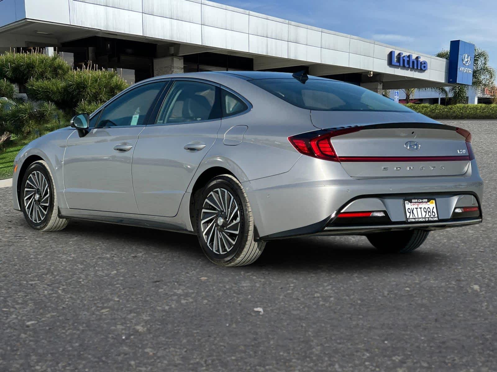 2023 Hyundai Sonata Hybrid Limited 4