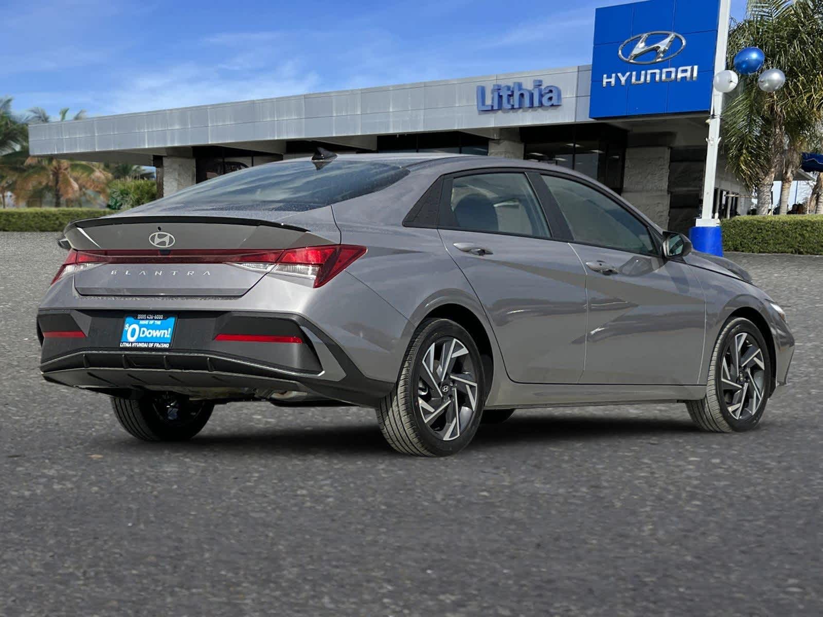 2025 Hyundai Elantra SEL Sport 2