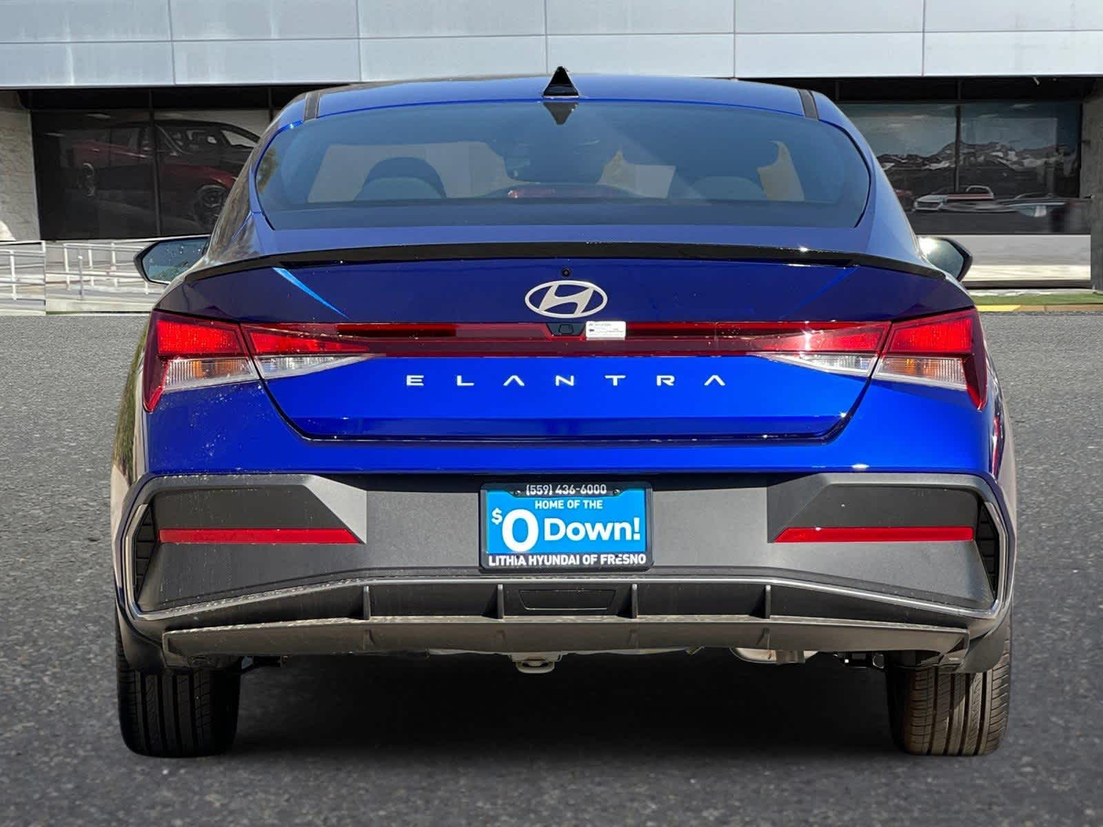 2025 Hyundai Elantra SEL Convenience 8