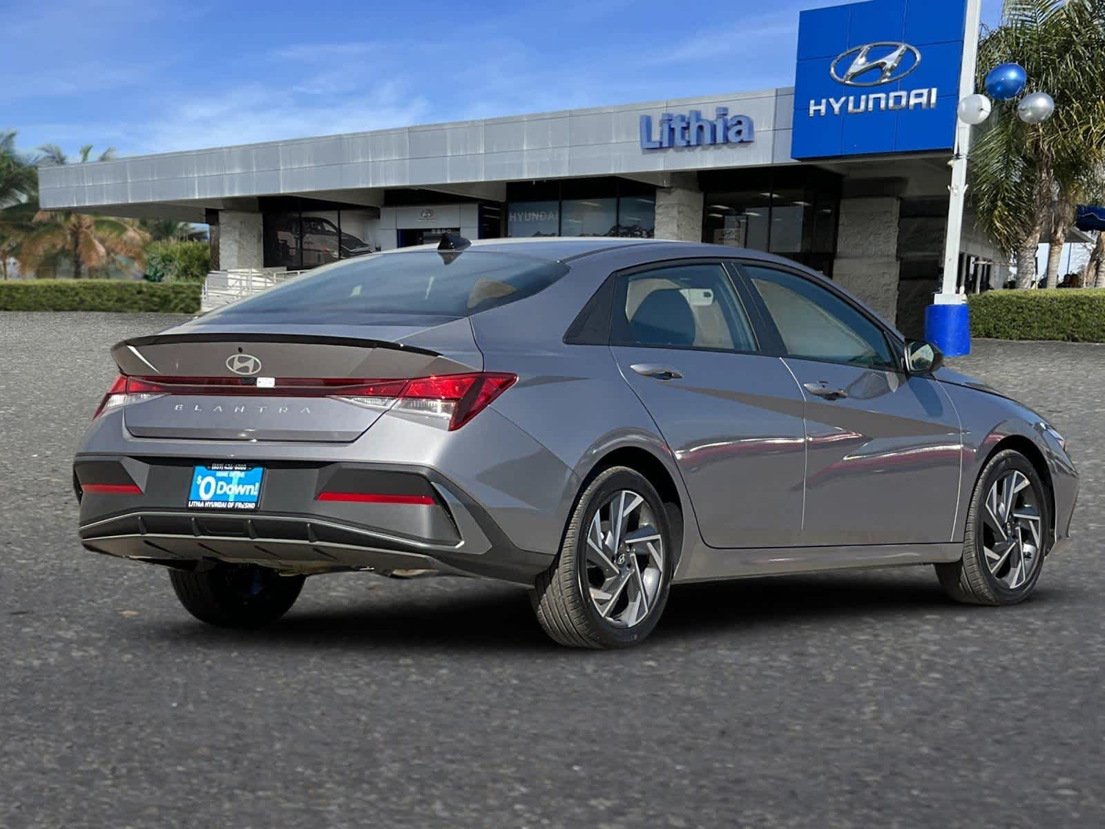 2025 Hyundai Elantra SEL Sport 2