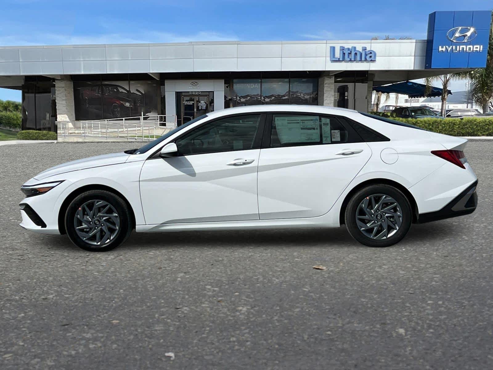 2025 Hyundai Elantra Hybrid Blue 7