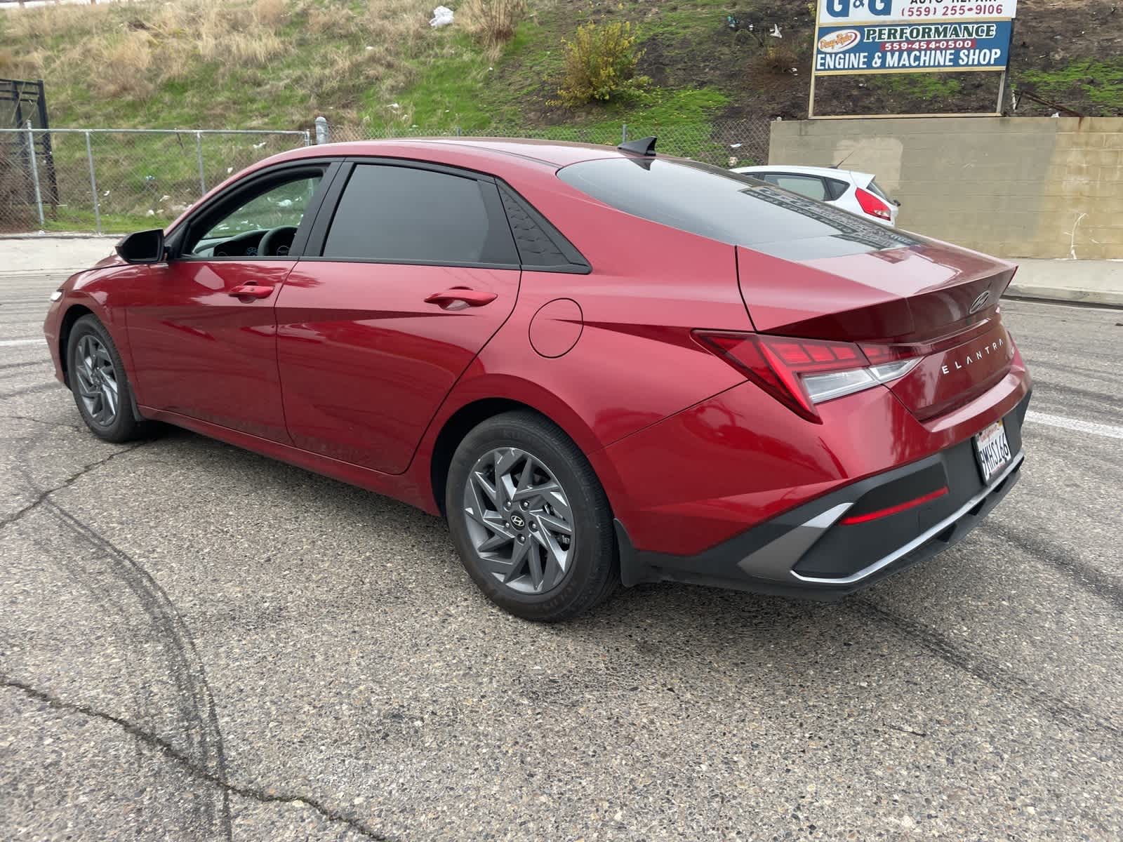 2024 Hyundai Elantra Hybrid Blue 7