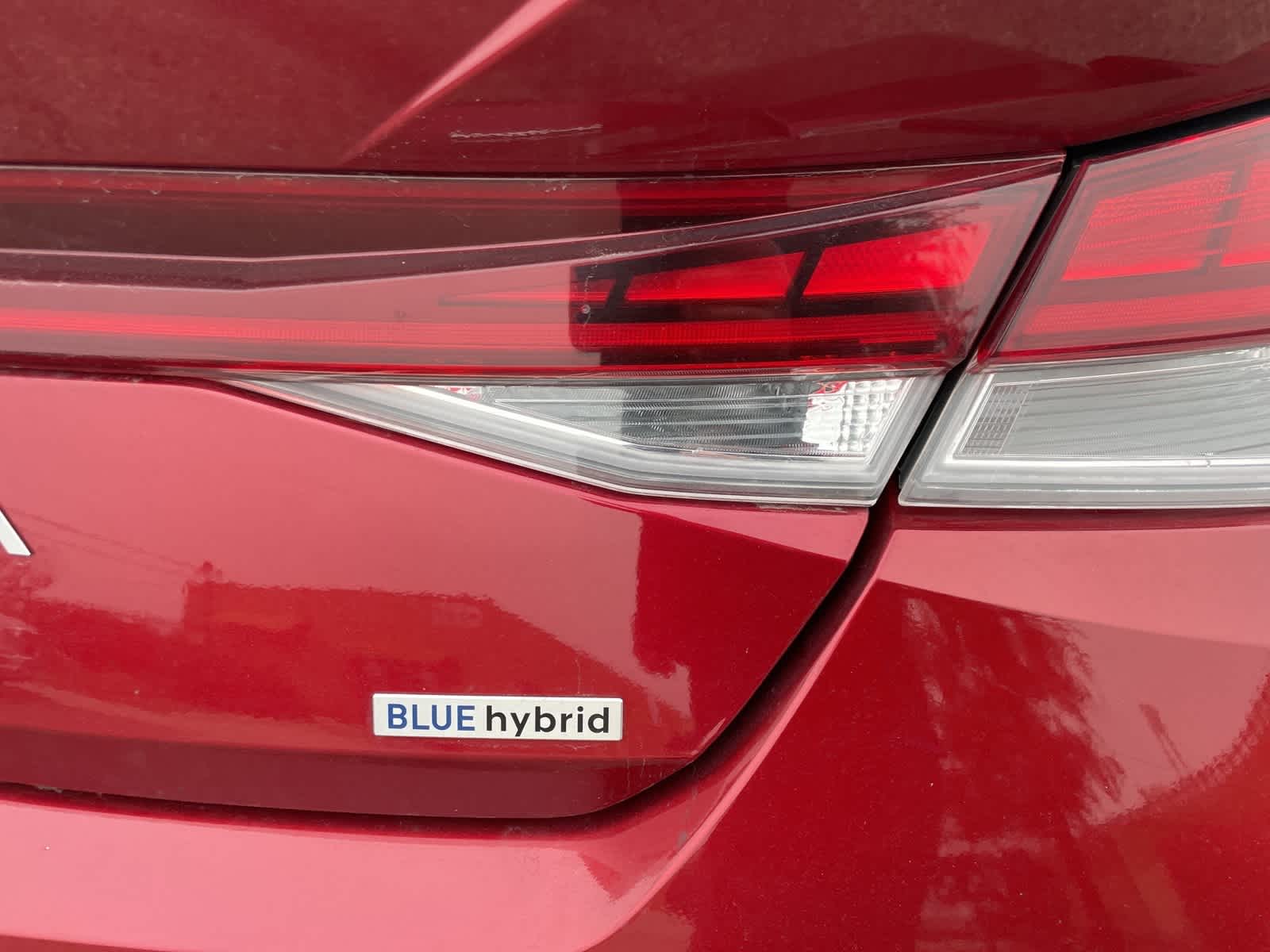 2024 Hyundai Elantra Hybrid Blue 17