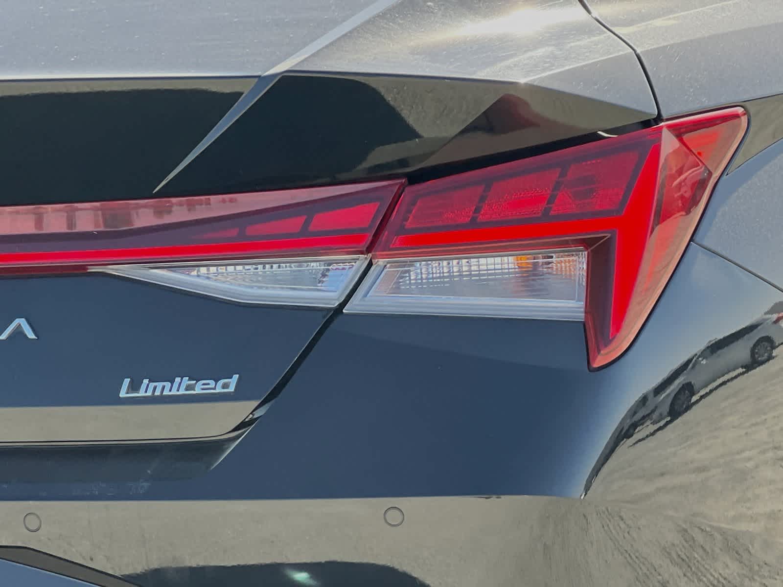 2021 Hyundai Elantra Limited 27