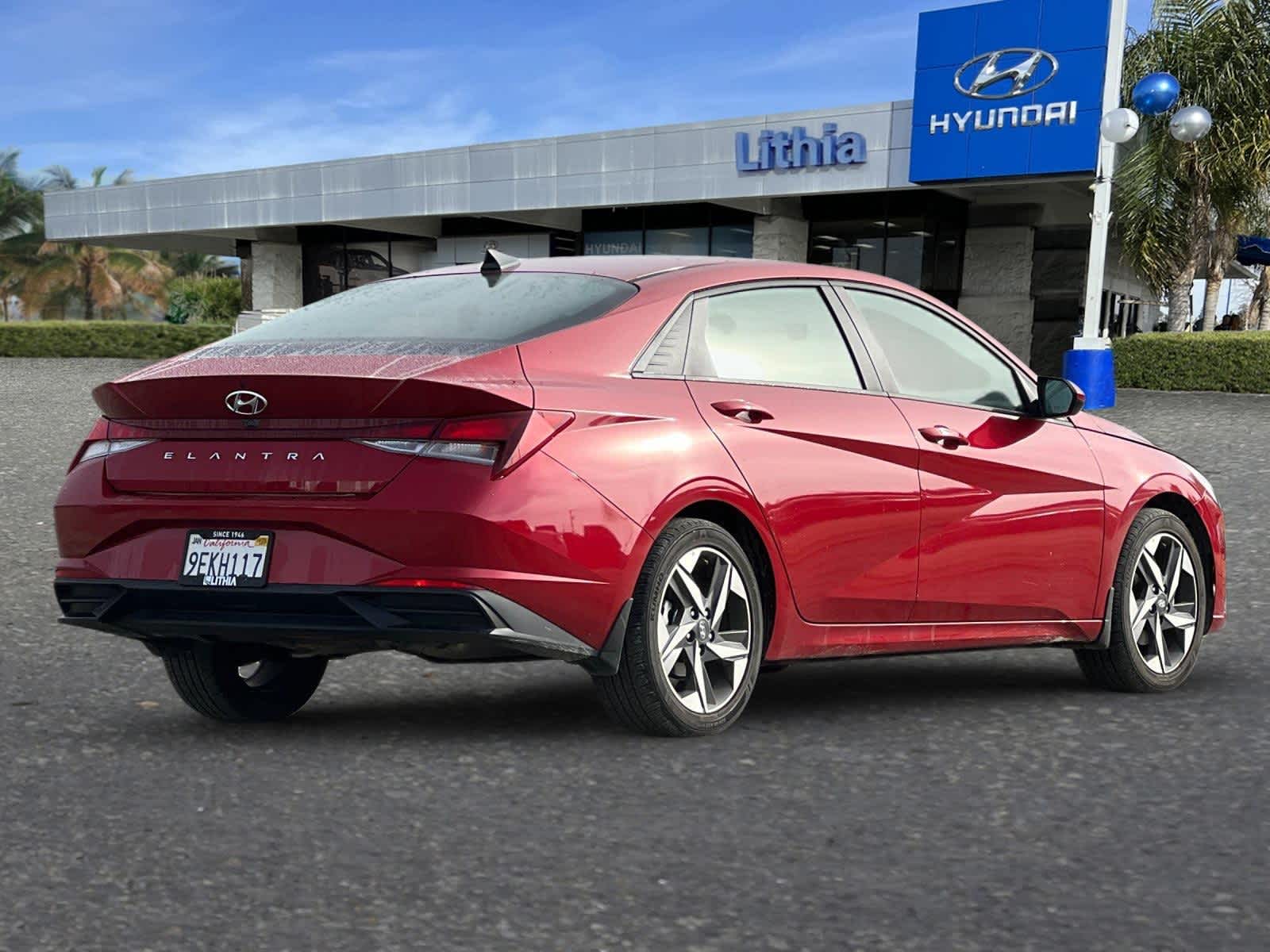 2023 Hyundai Elantra SEL 2