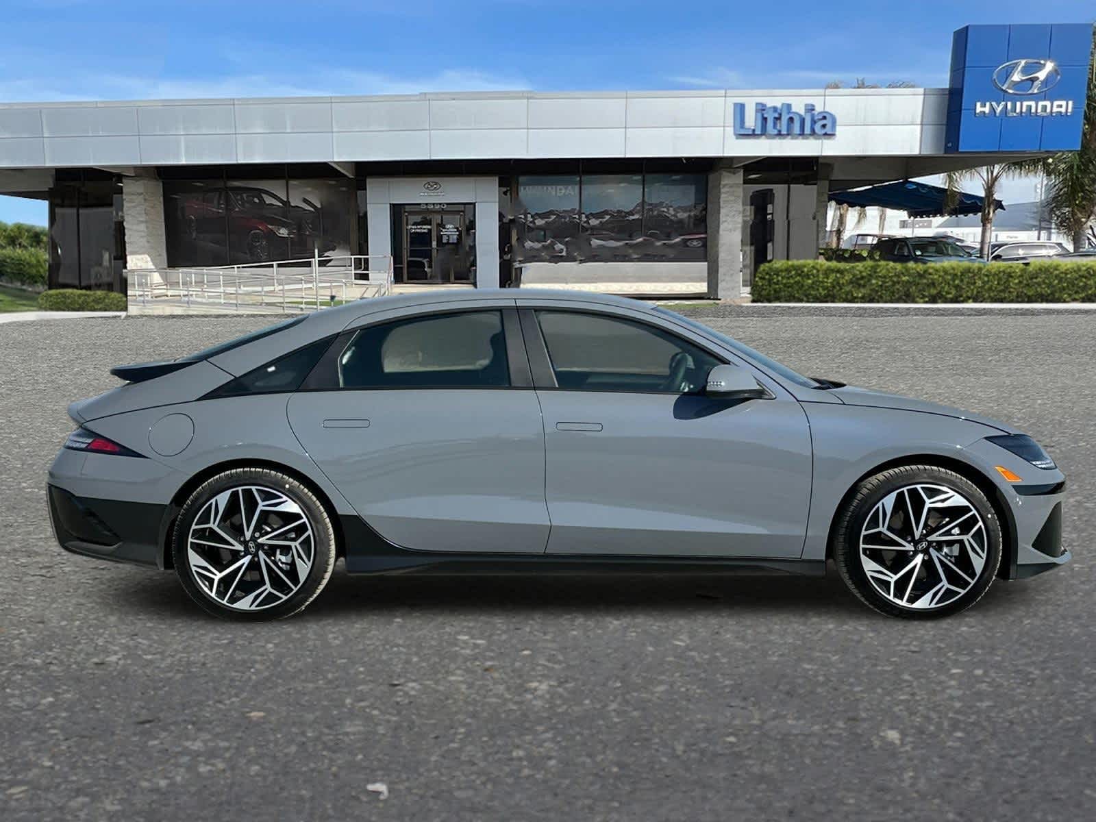 2025 Hyundai IONIQ 6 SEL 8