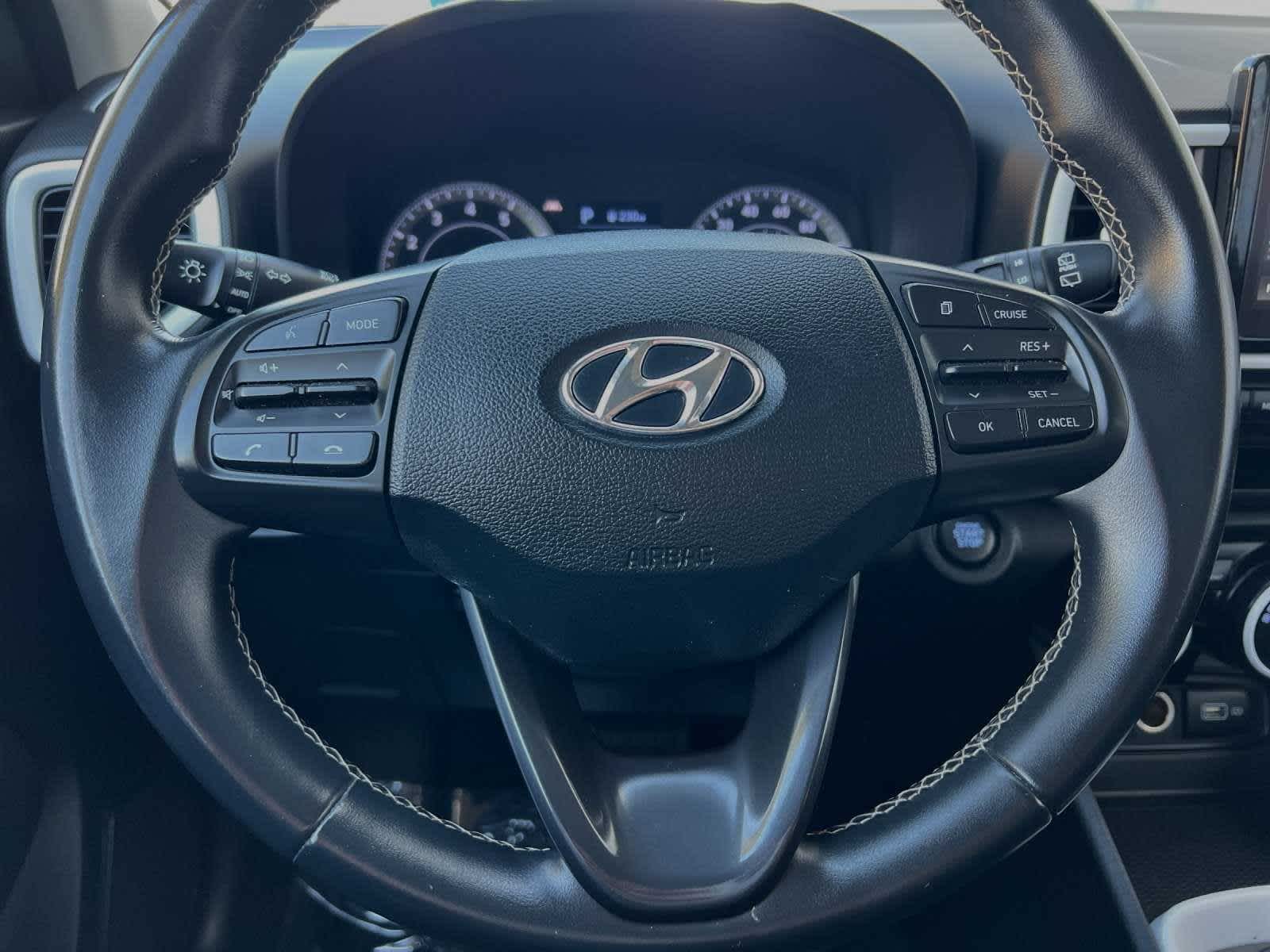 2022 Hyundai Venue Limited 24