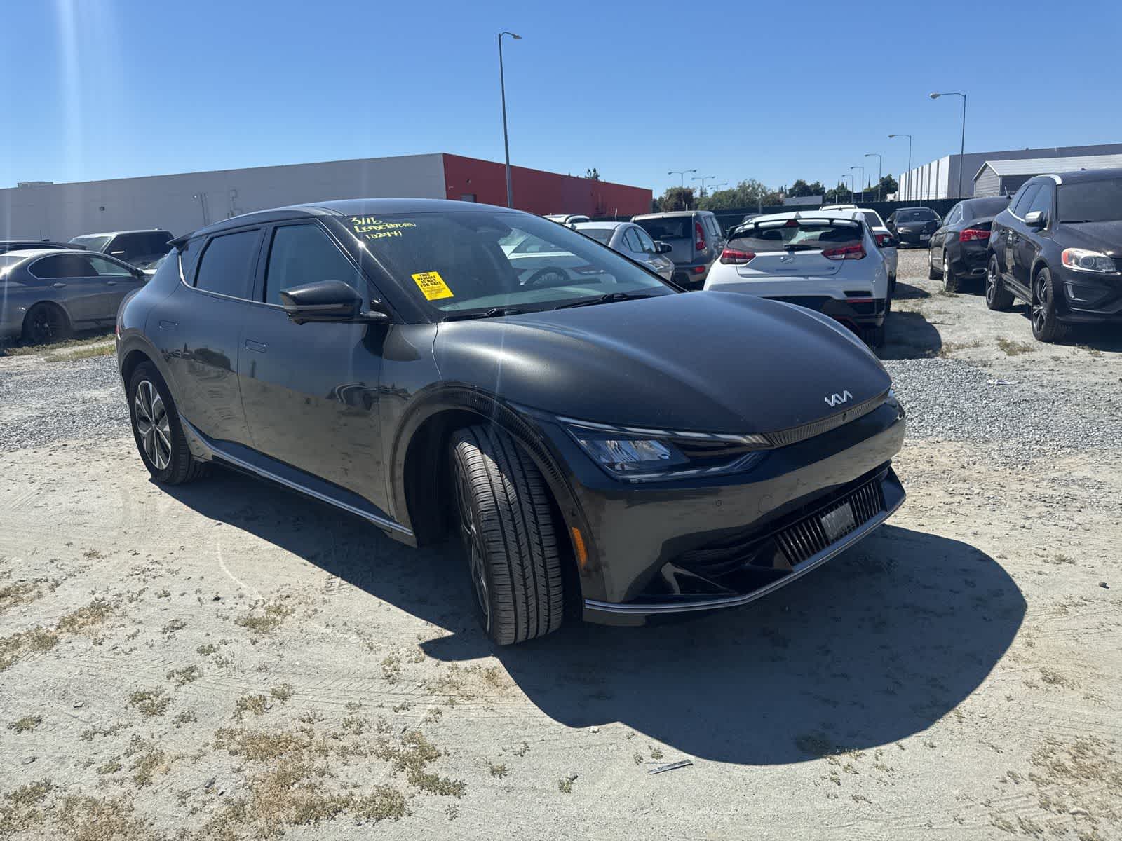 View vehicle photo 3