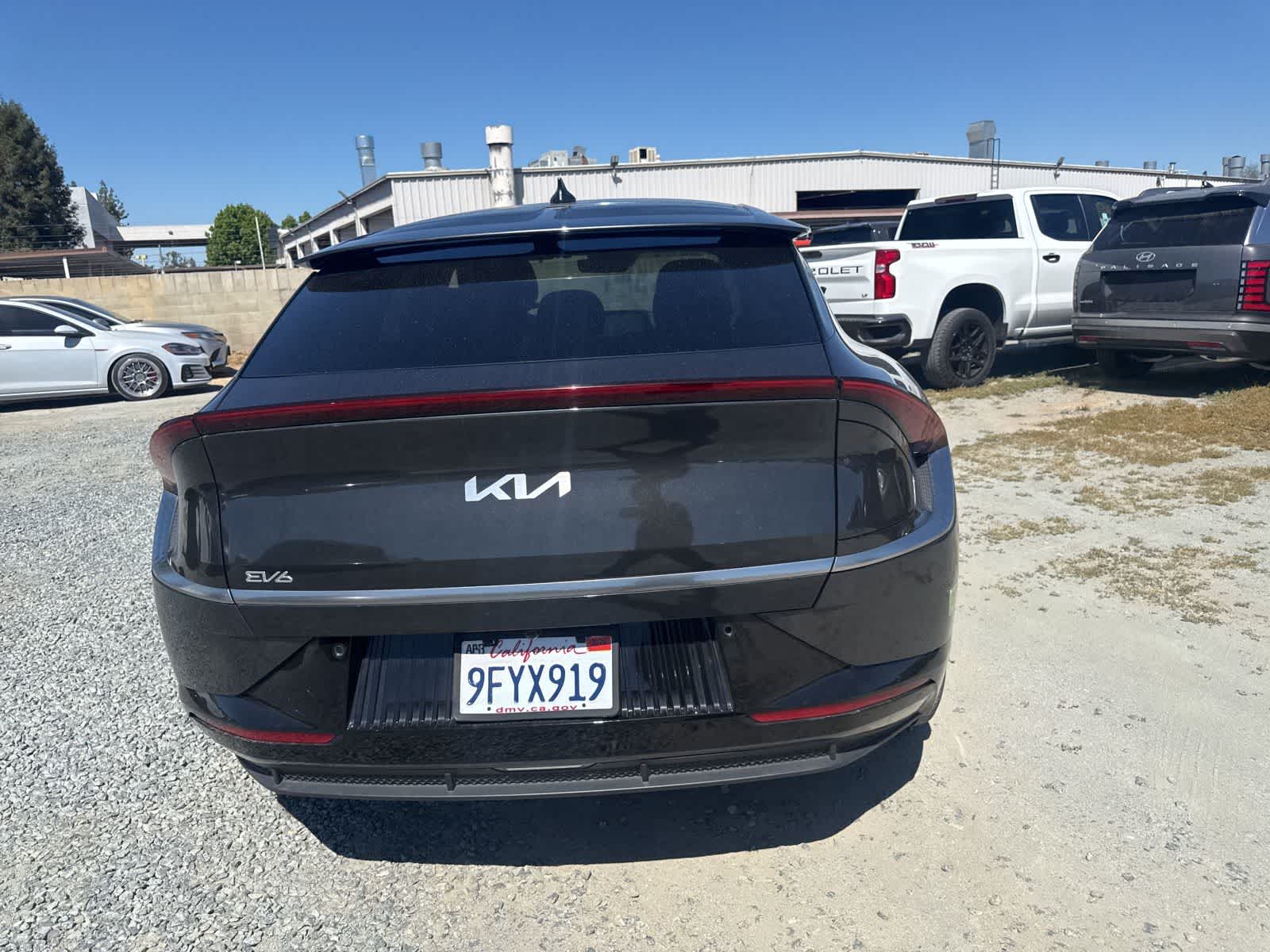 View vehicle photo 6