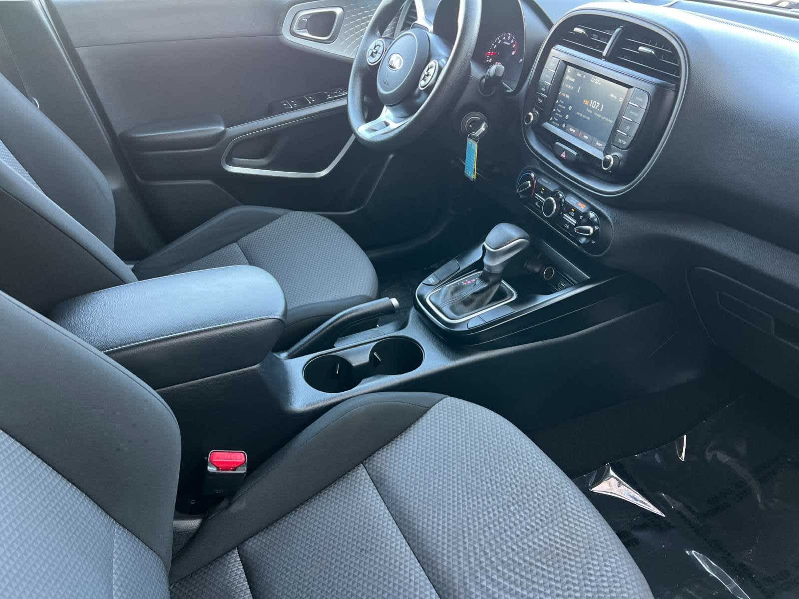 2020 Kia Soul LX 16