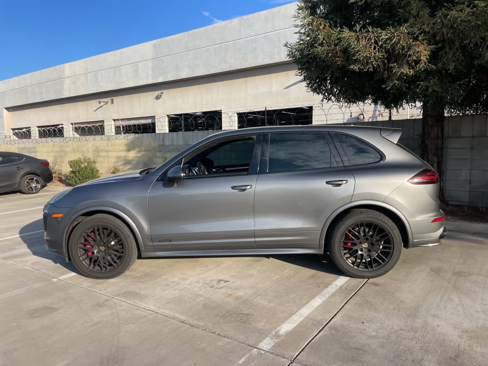 2016 Porsche Cayenne GTS 5