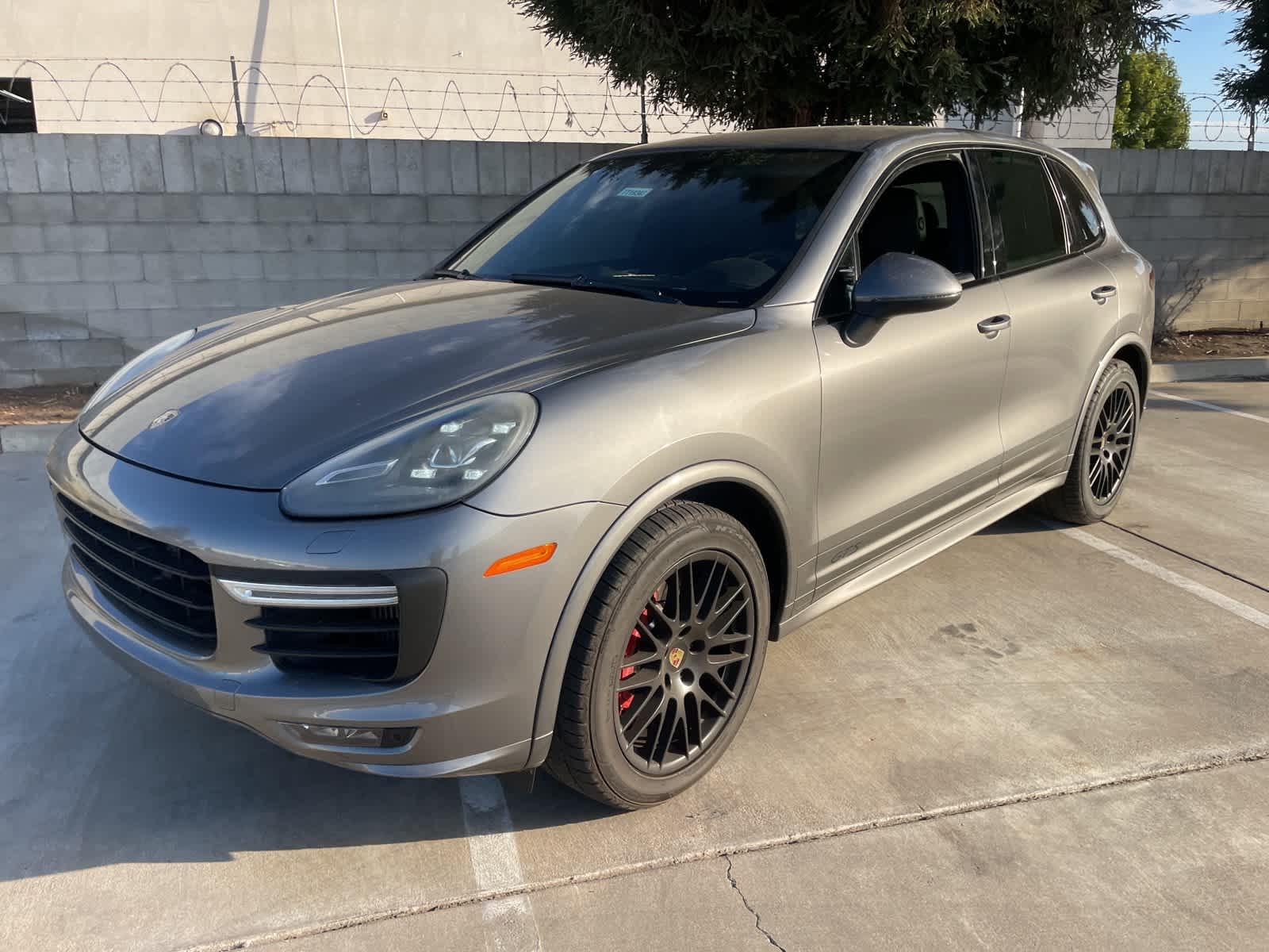 2016 Porsche Cayenne GTS 2