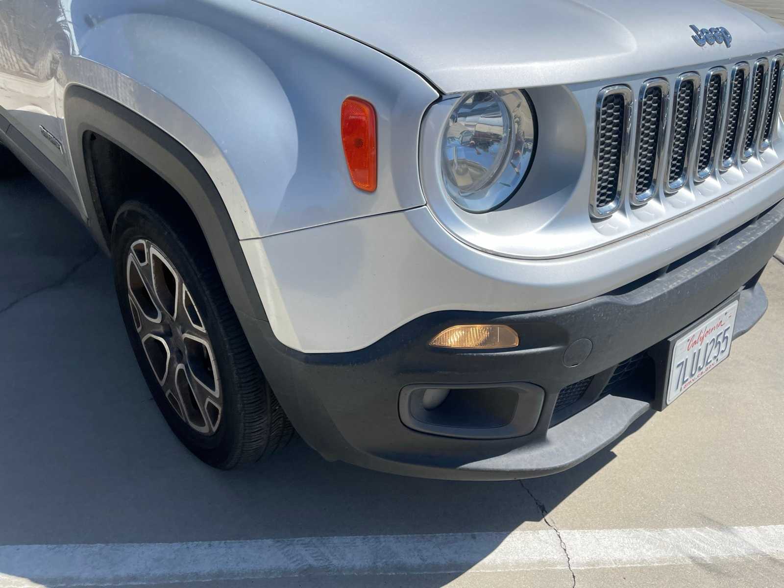 2015 Jeep Renegade Limited 14