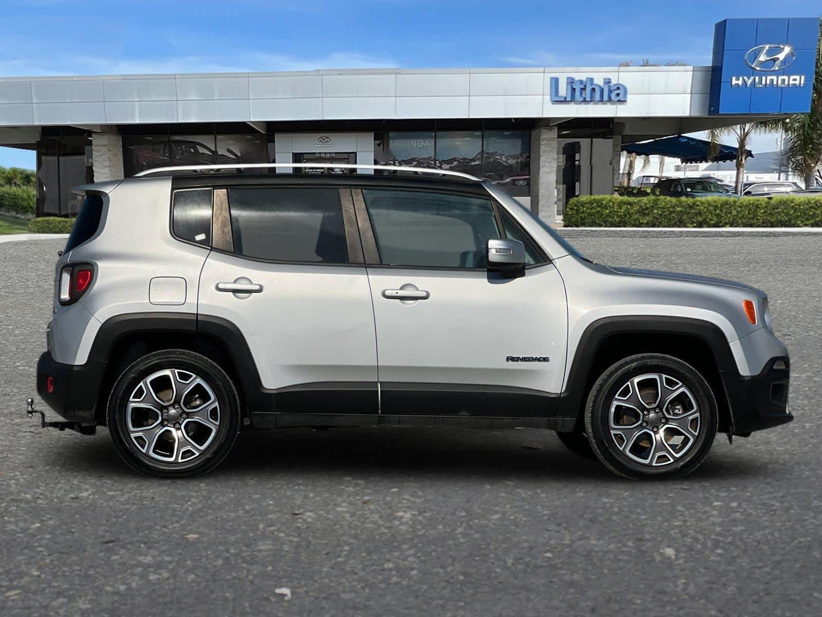 2015 Jeep Renegade Limited 8