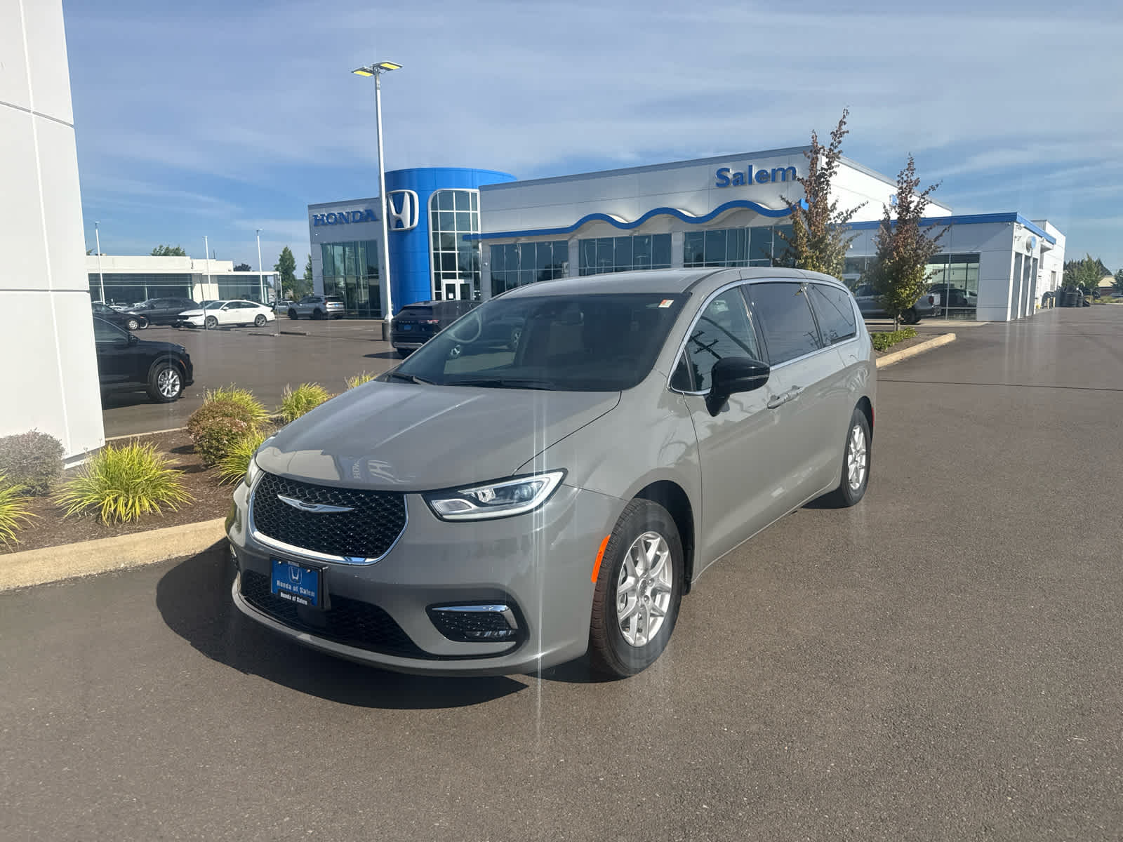 2025 Chrysler Pacifica