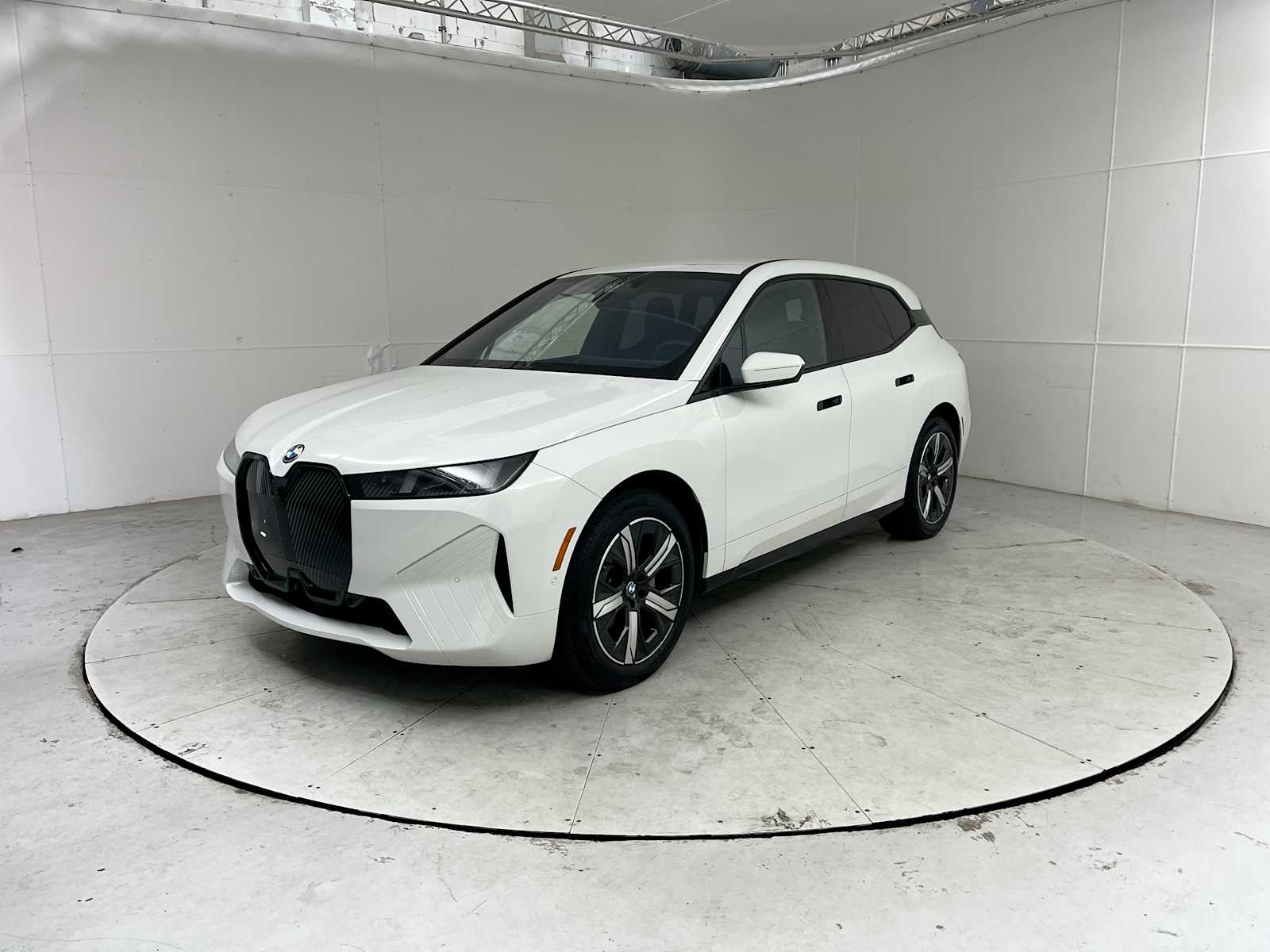 2026 BMW iX xDrive45