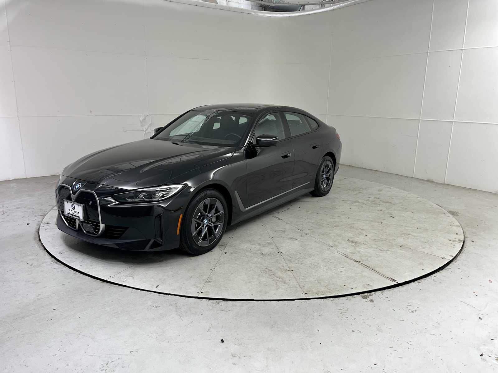 2023 BMW i4 eDrive40