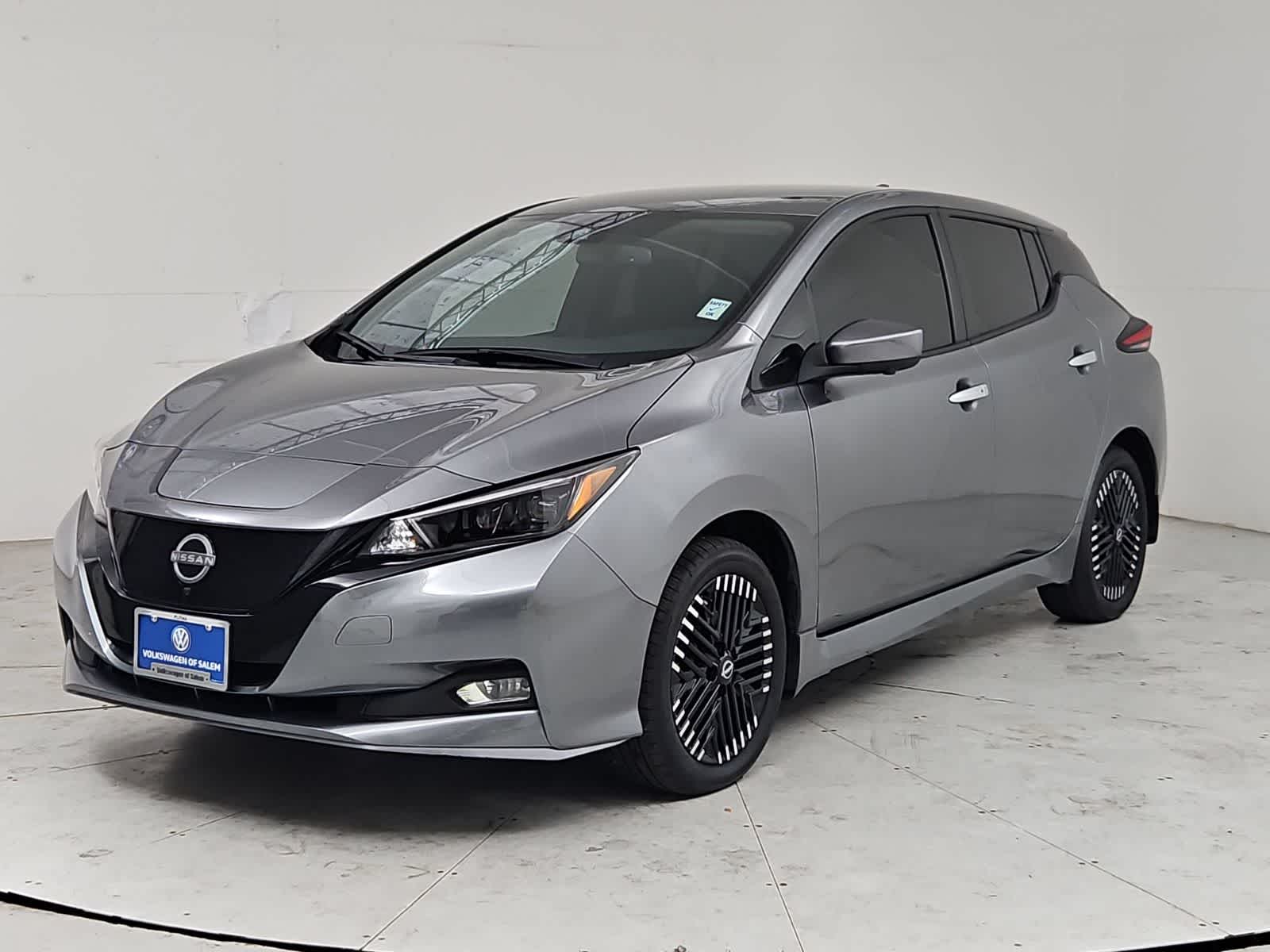 2024 Nissan LEAF