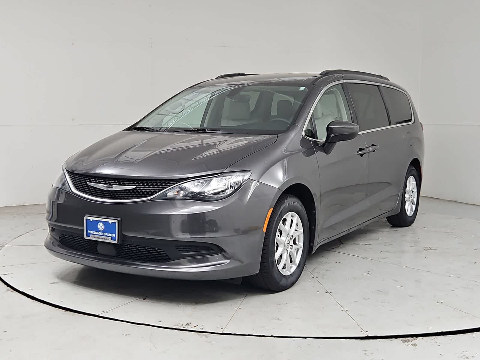 2021 Chrysler Voyager