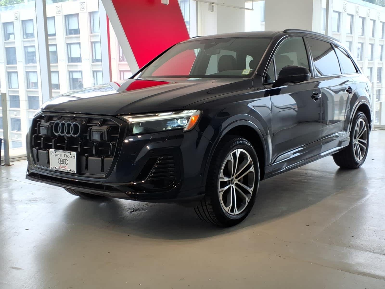 Waitomo Blue Metallic 2026 Audi Q7 SUV / Crossover All-Wheel Drive 8-Speed Automatic