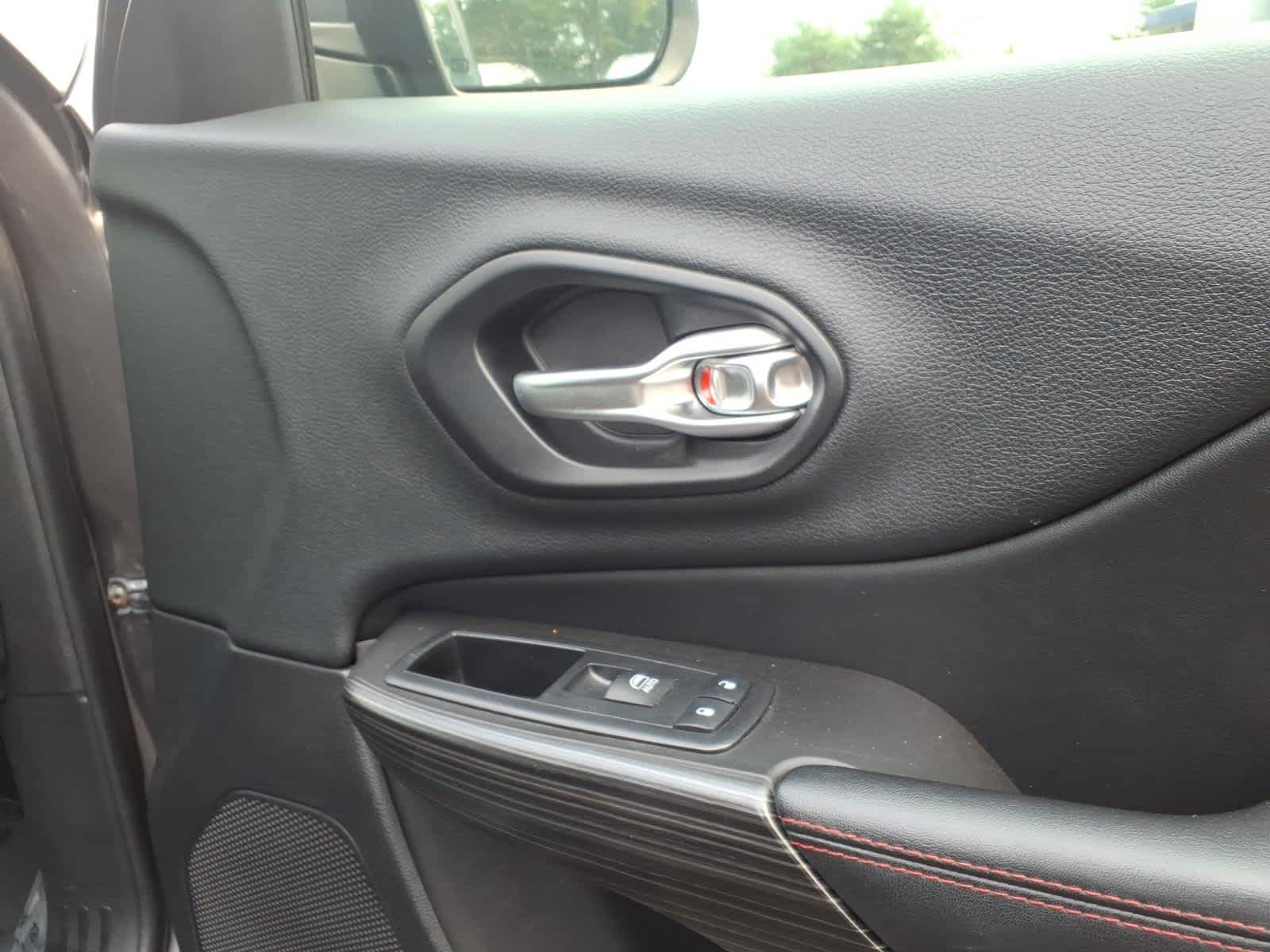 Used 2014 Jeep Cherokee SUV