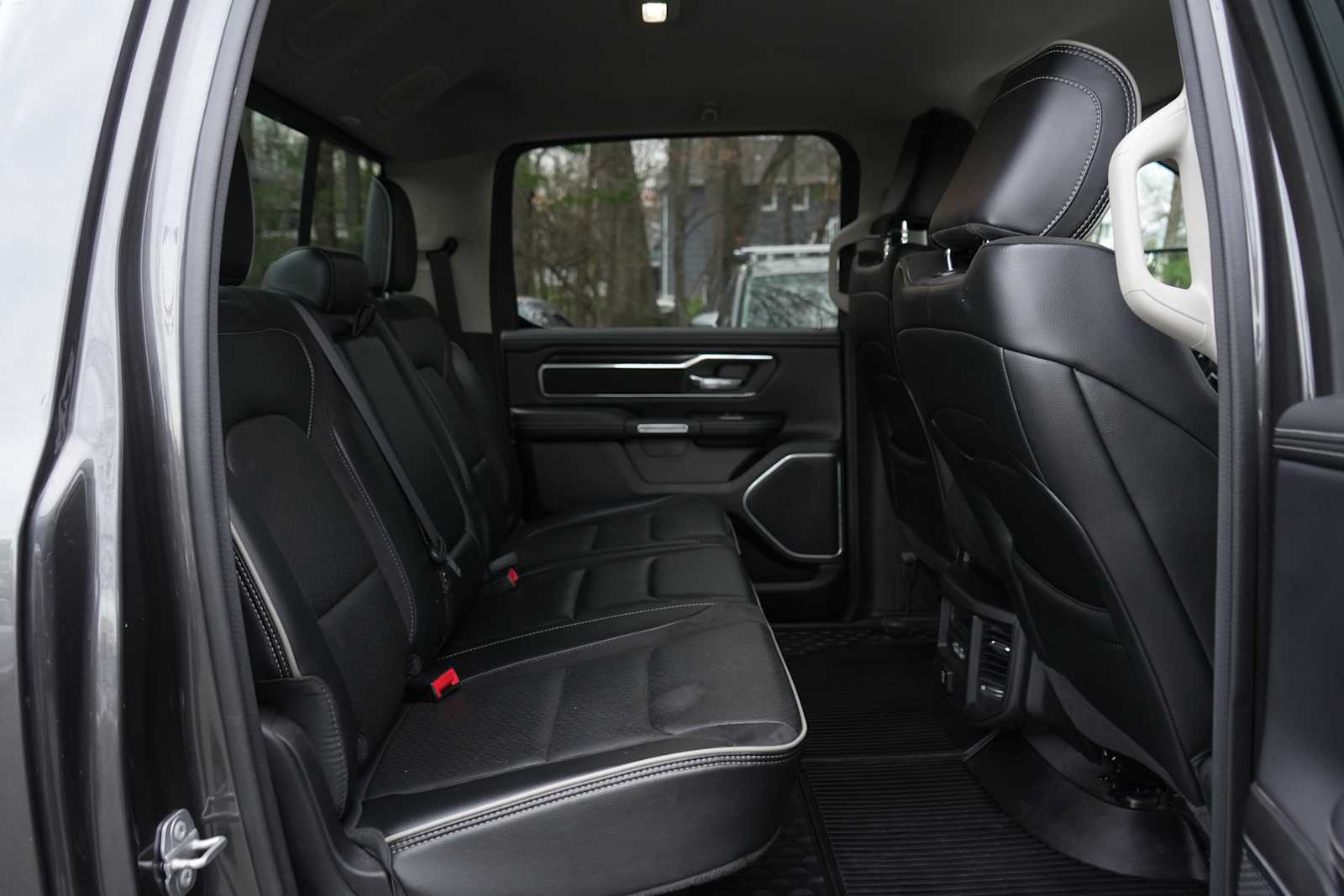 2022 RAM Ram 1500 Pickup Laramie - Photo 46