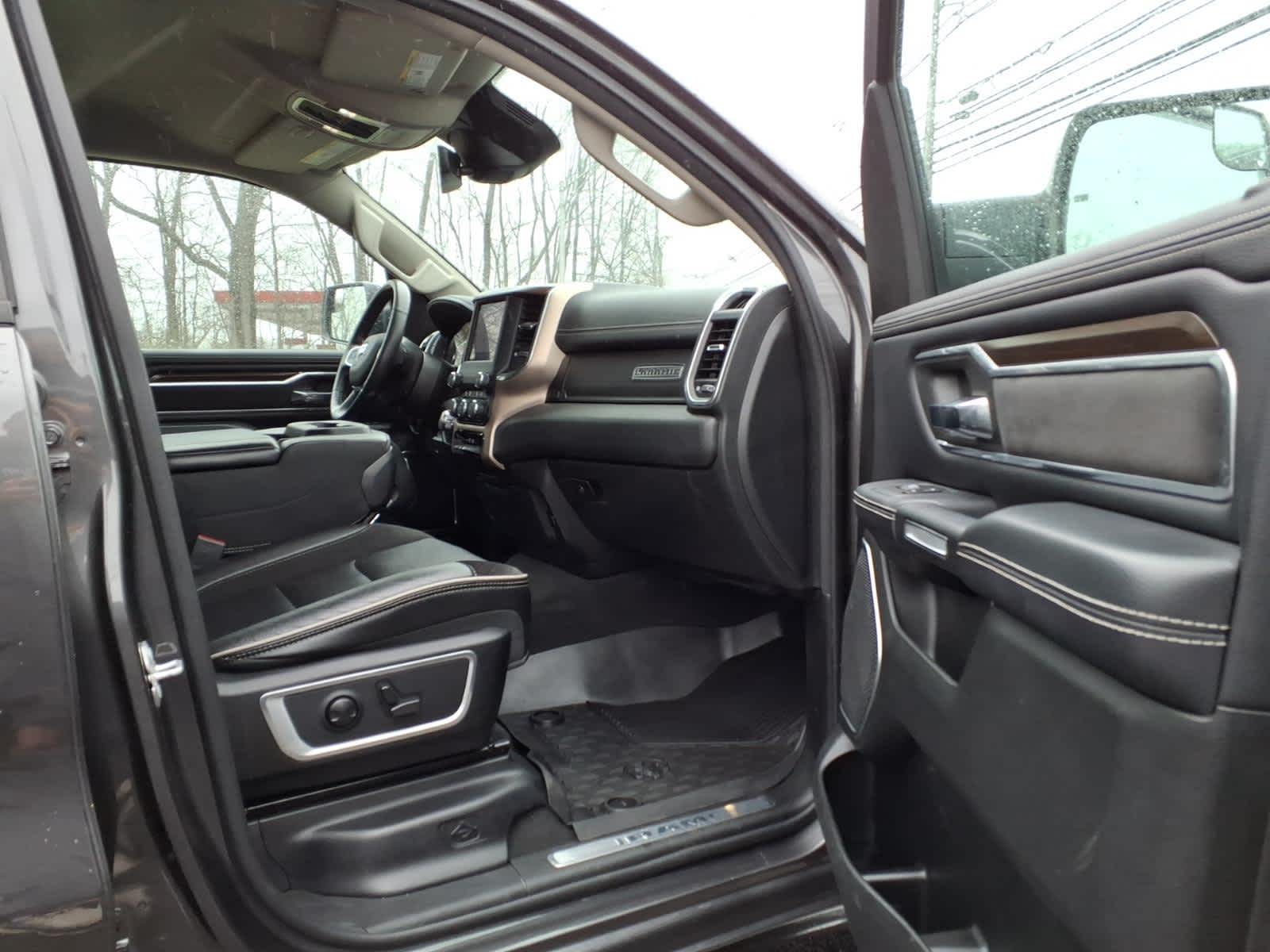 2022 RAM Ram 1500 Pickup Laramie - Photo 22