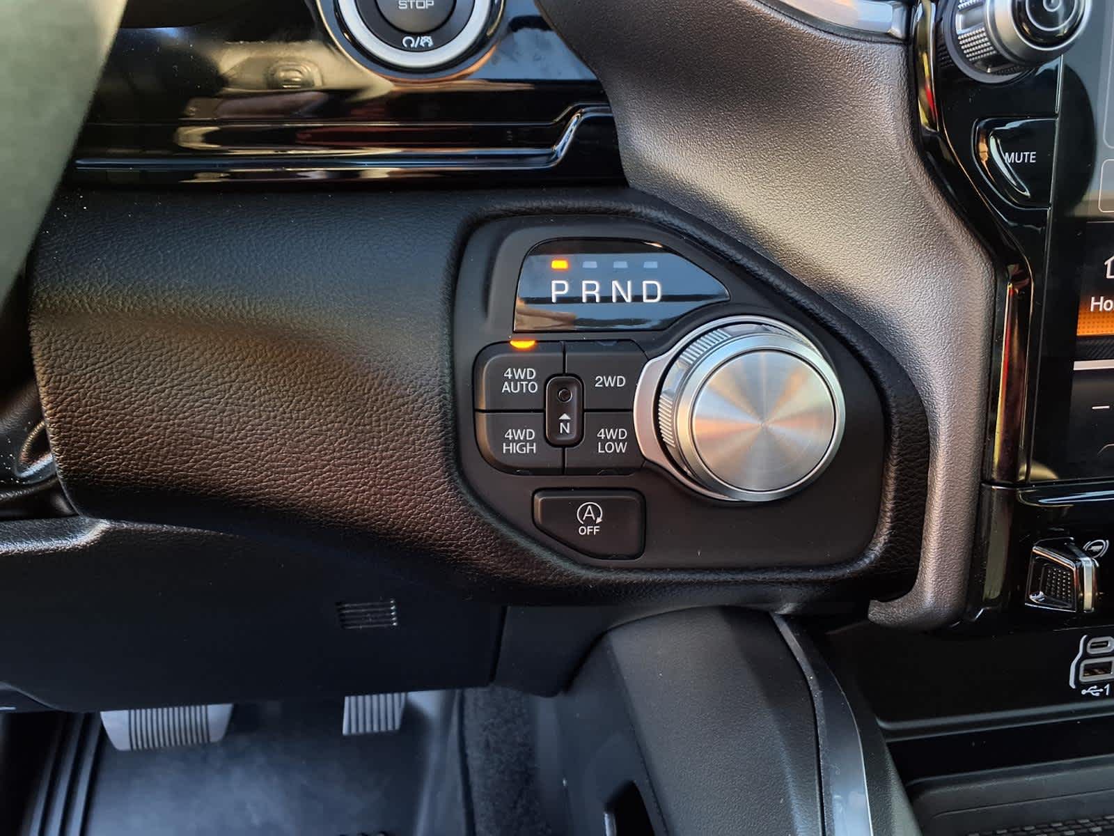 2026 RAM Ram 1500 Pickup Laramie - Photo 17