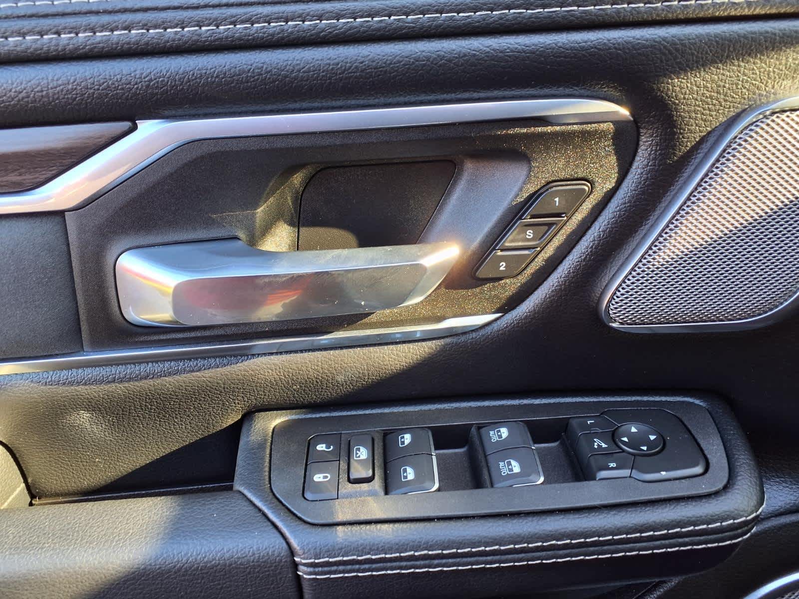 2026 RAM Ram 1500 Pickup Laramie - Photo 31