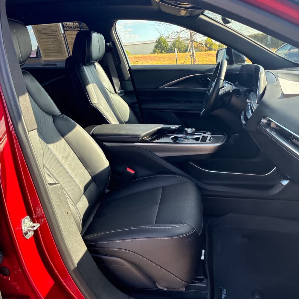 Used 2025 Cadillac LYRIQ SUV