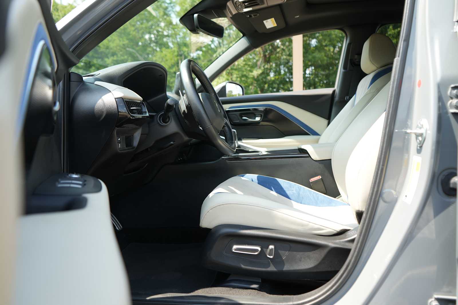 Used 2025 Acura ADX SUV