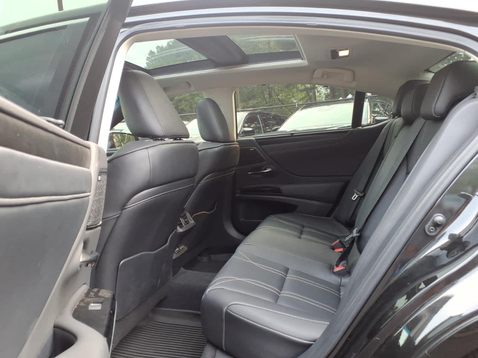 Used 2024 Lexus ES 350 Sedan