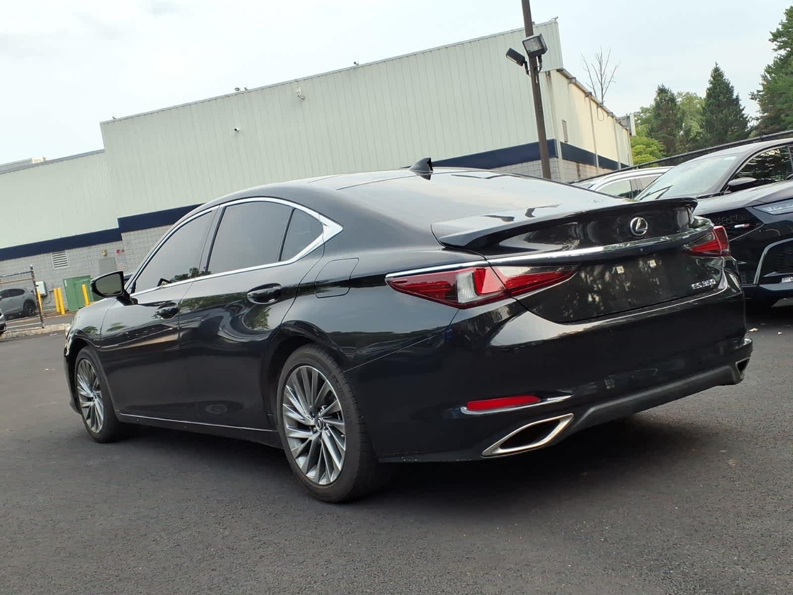Used 2024 Lexus ES 350 Sedan