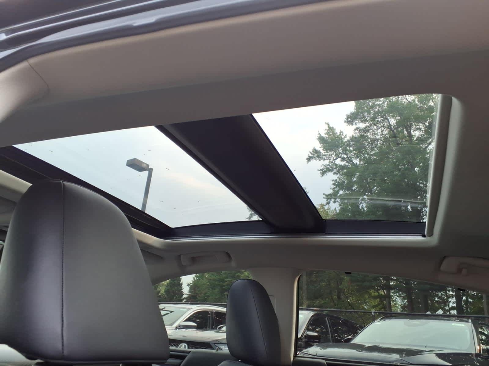 Used 2024 Lexus ES 350 Sedan