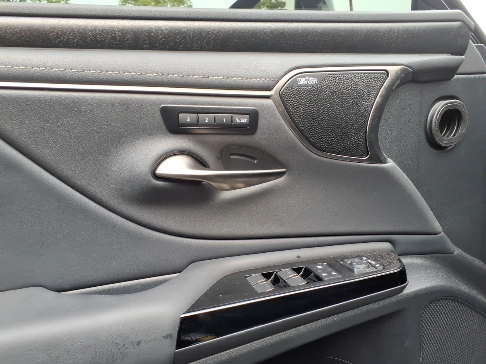 Used 2024 Lexus ES 350 Sedan