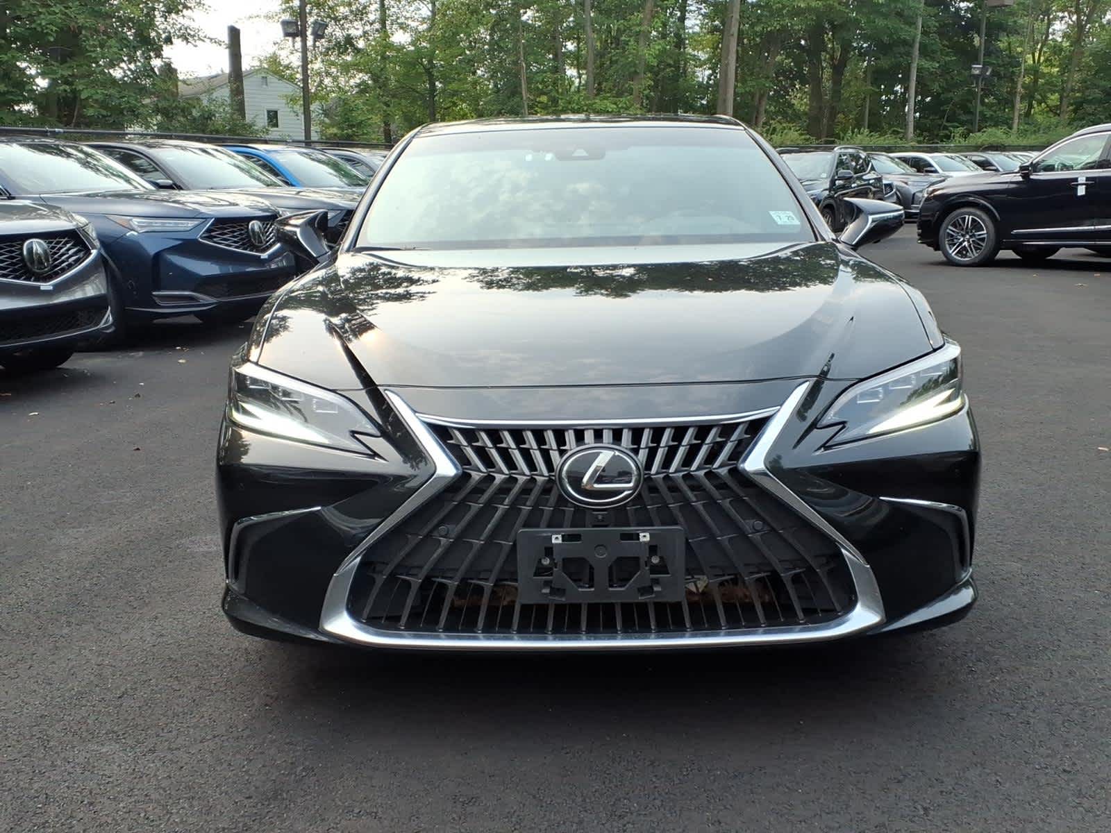 Used 2024 Lexus ES 350 Sedan