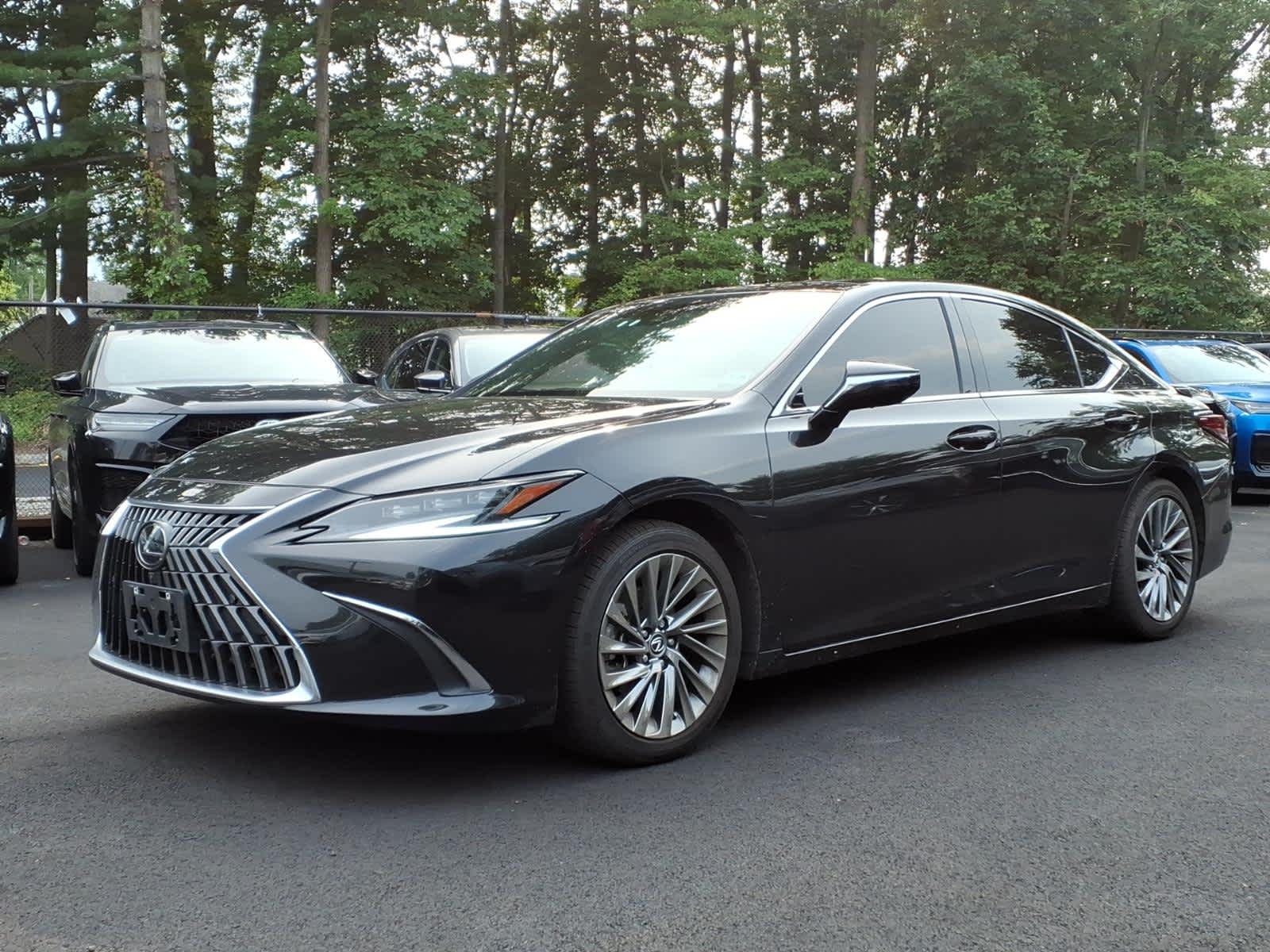Used 2024 Lexus ES 350 Sedan