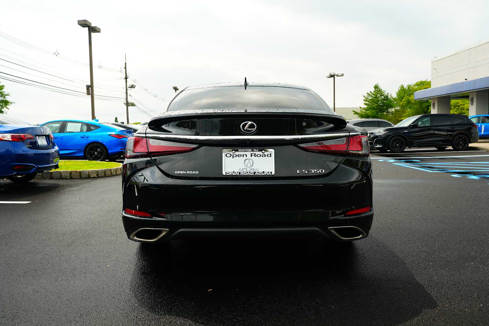 Used 2024 Lexus ES 350 Sedan