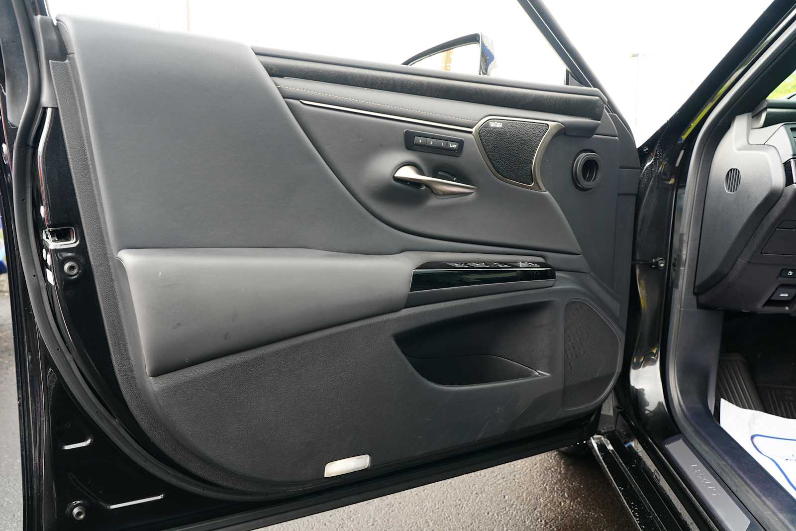 Used 2024 Lexus ES 350 Sedan