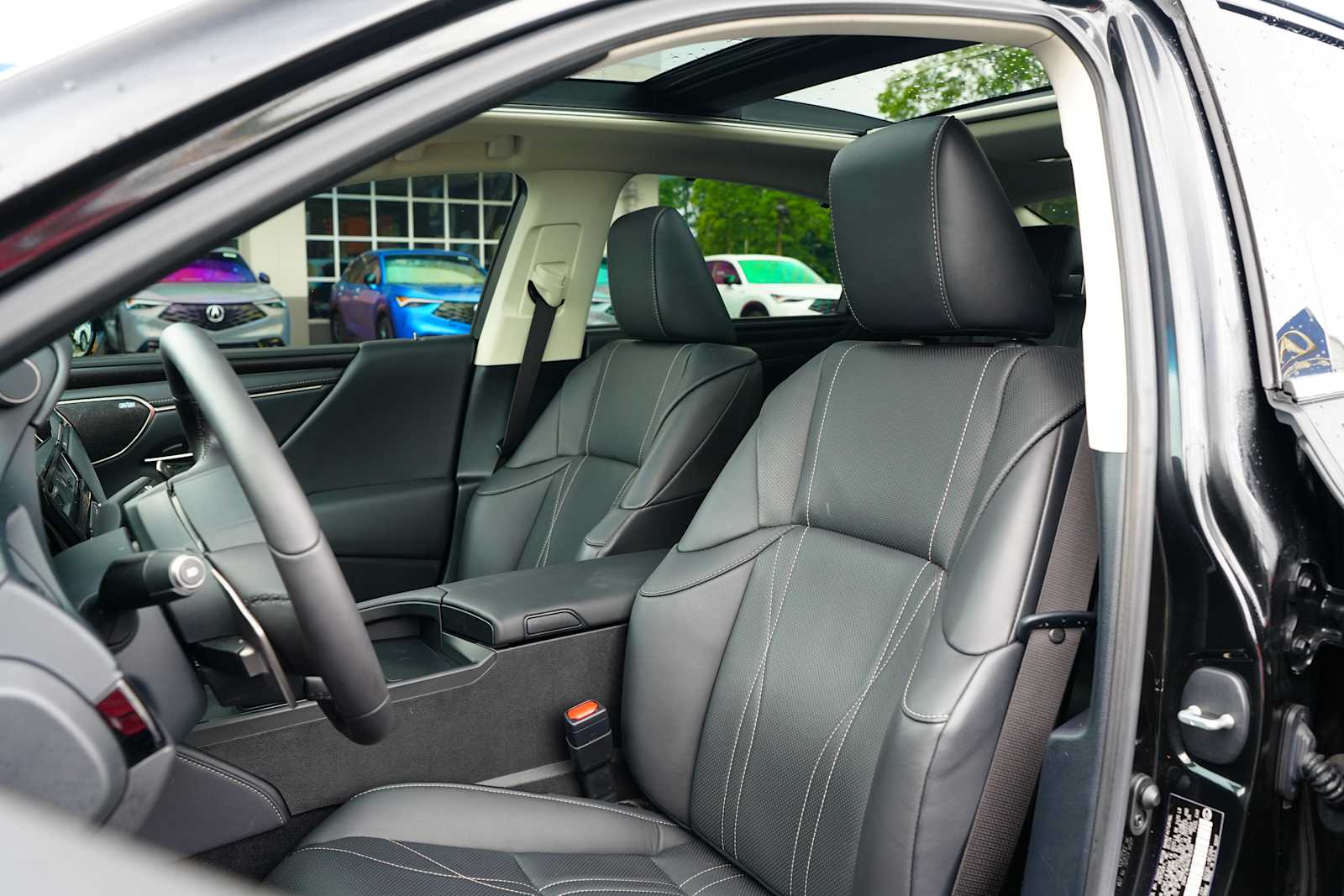 Used 2024 Lexus ES 350 Sedan