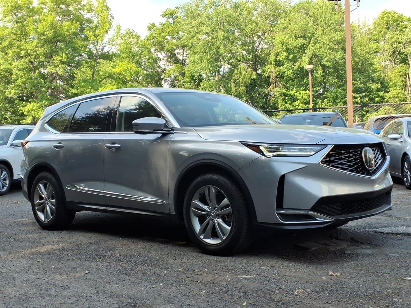 2025 Acura MDX SH-AWD's photo