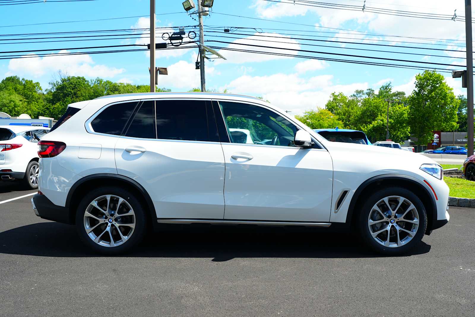 Used 2023 BMW X5 xDrive40i SUV