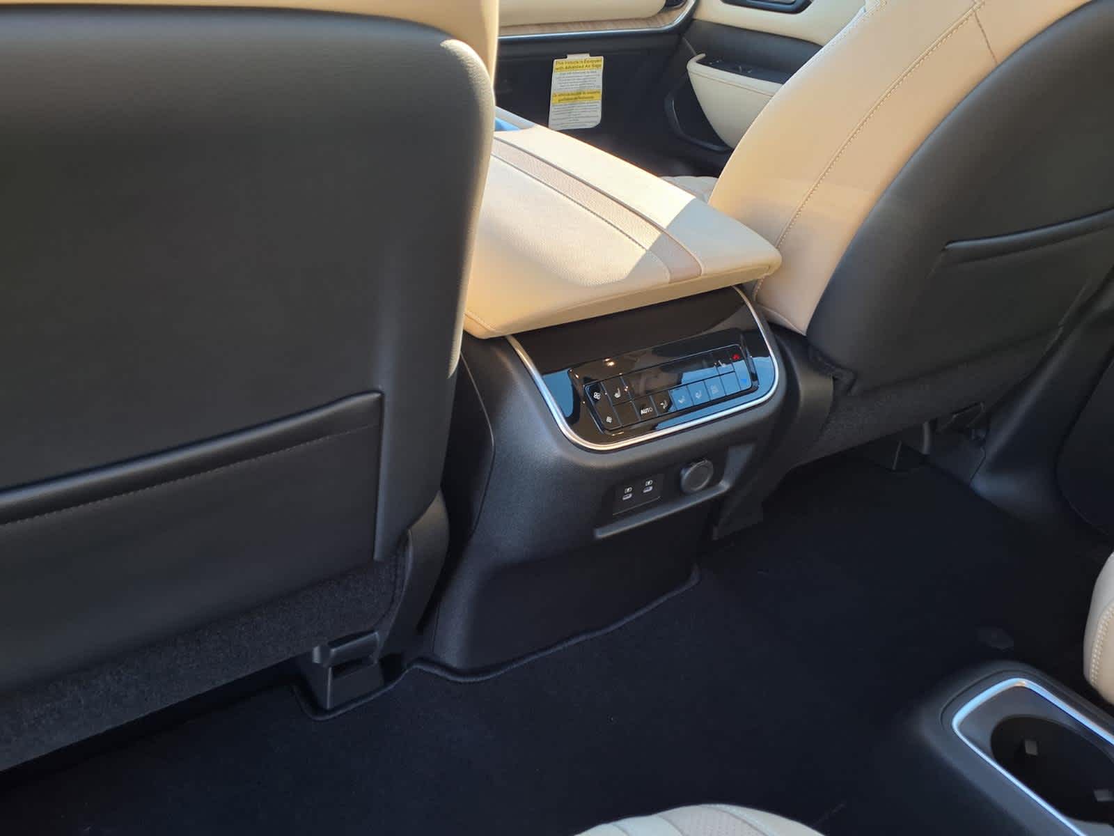 Used 2025 Nissan Armada SUV