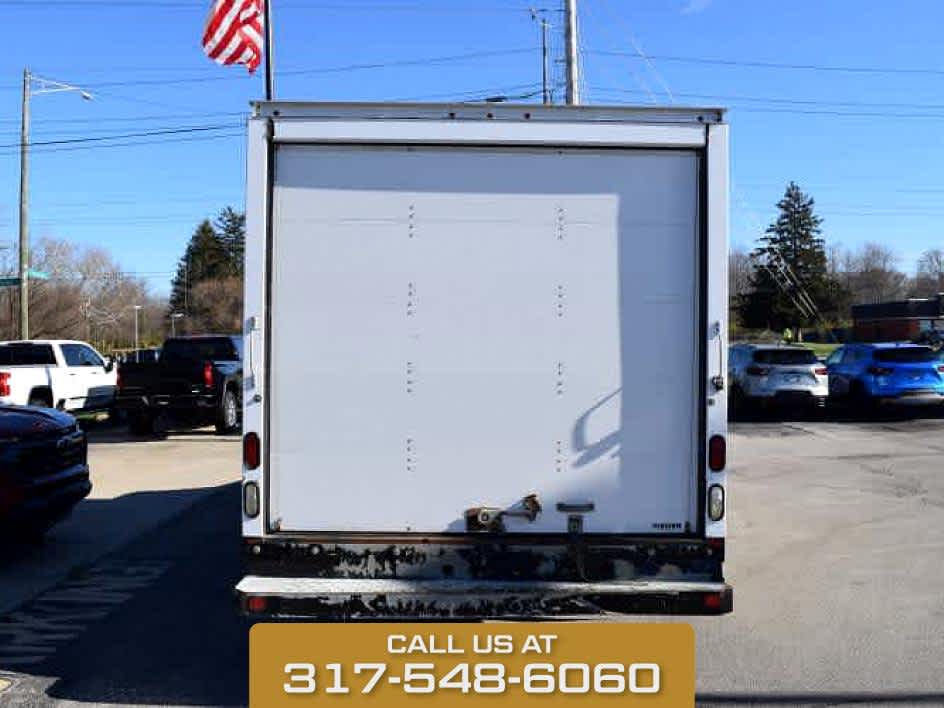 2016 Oxford White Ford Econoline Commercial Cutaway RWD