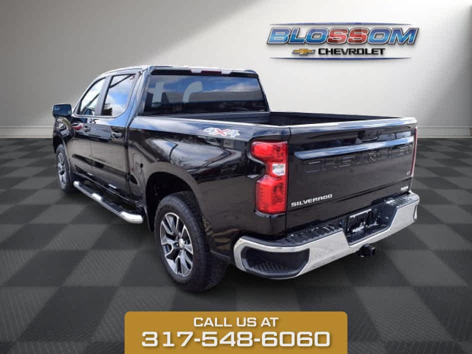 2022 Black Chevrolet Silverado 1500 LT 4X4 Truck