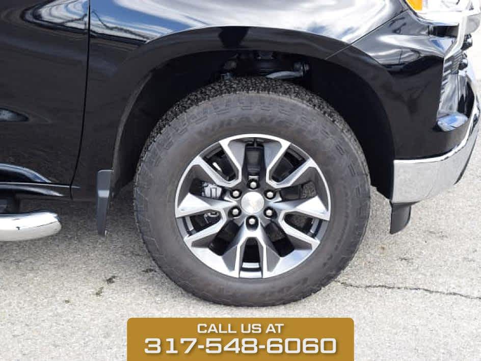2022 Black Chevrolet Silverado 1500 LT 4X4 Truck